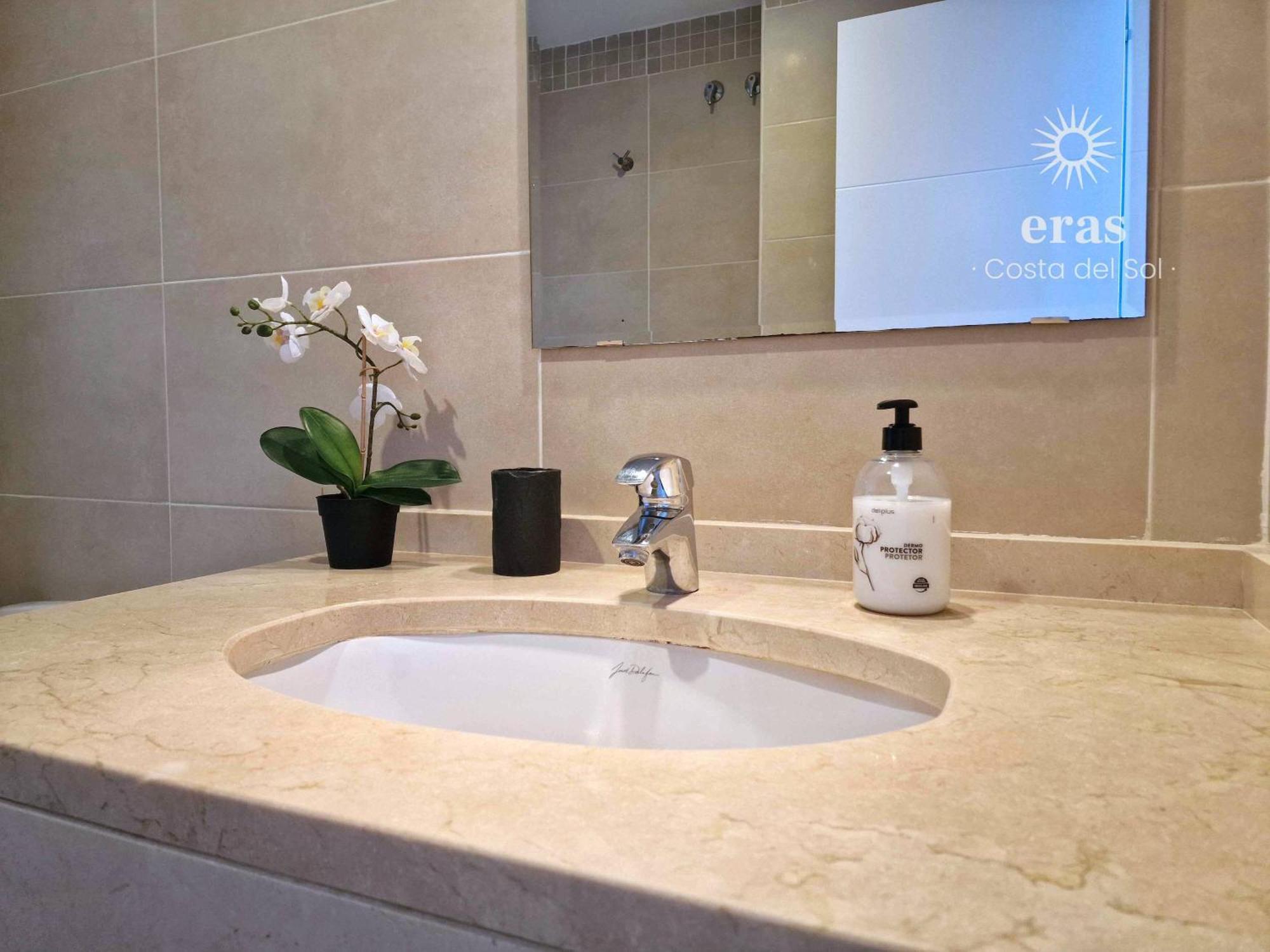 Jacuzzi Privado Para Escapadas Romanticas Apartment มีฆาส กอสตา ภายนอก รูปภาพ